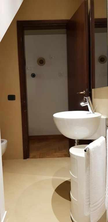 Interno Gavi Apartment Verona Exterior photo